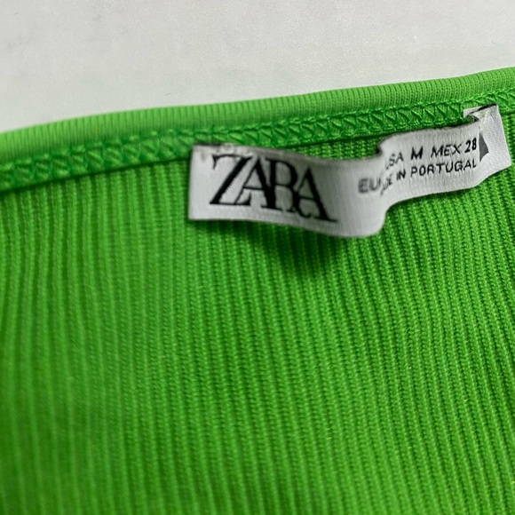 Zara Halter Top Ribbed Crop Top, Bright Green, Size Medium - Picture 5 of 5